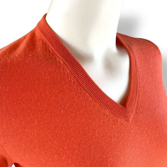 Uniqlo lightweight pure wool pullover sweater size small - Picture 4 of 7